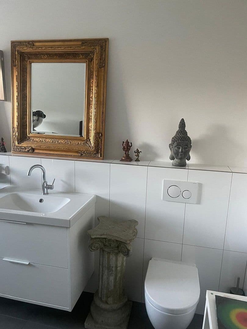 Predaj domu 211 m², pozemek 240 m², Königstein im Taunus, Hesensko Predaj domu 211 m², pozemek 240 m², Königstein im Taunus, Hesensko