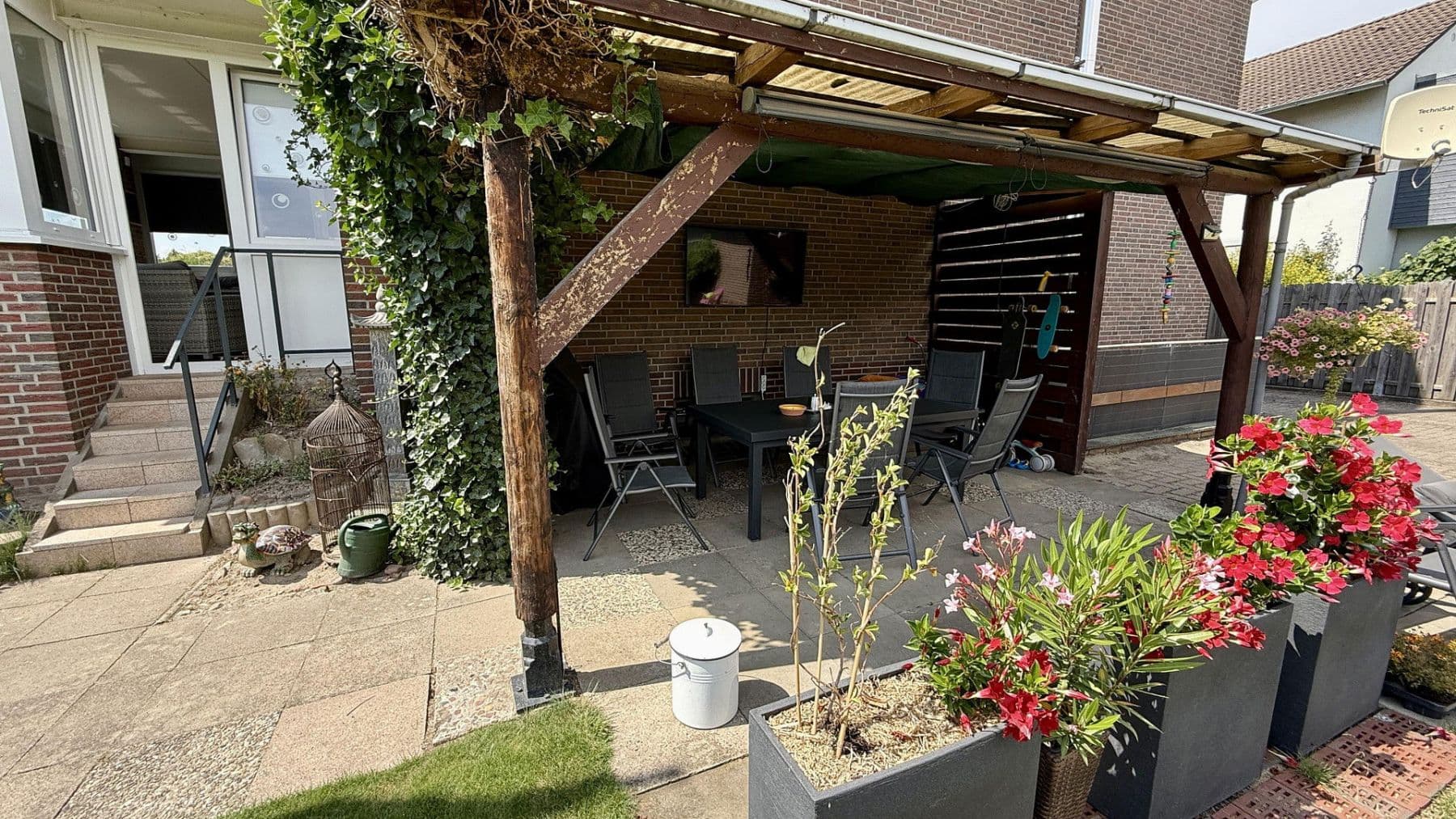 Predaj bytu 4-izbový 108 m², Lüdersfeld, Dolné Sasko Predaj bytu 4-izbový 108 m², Lüdersfeld, Dolné Sasko