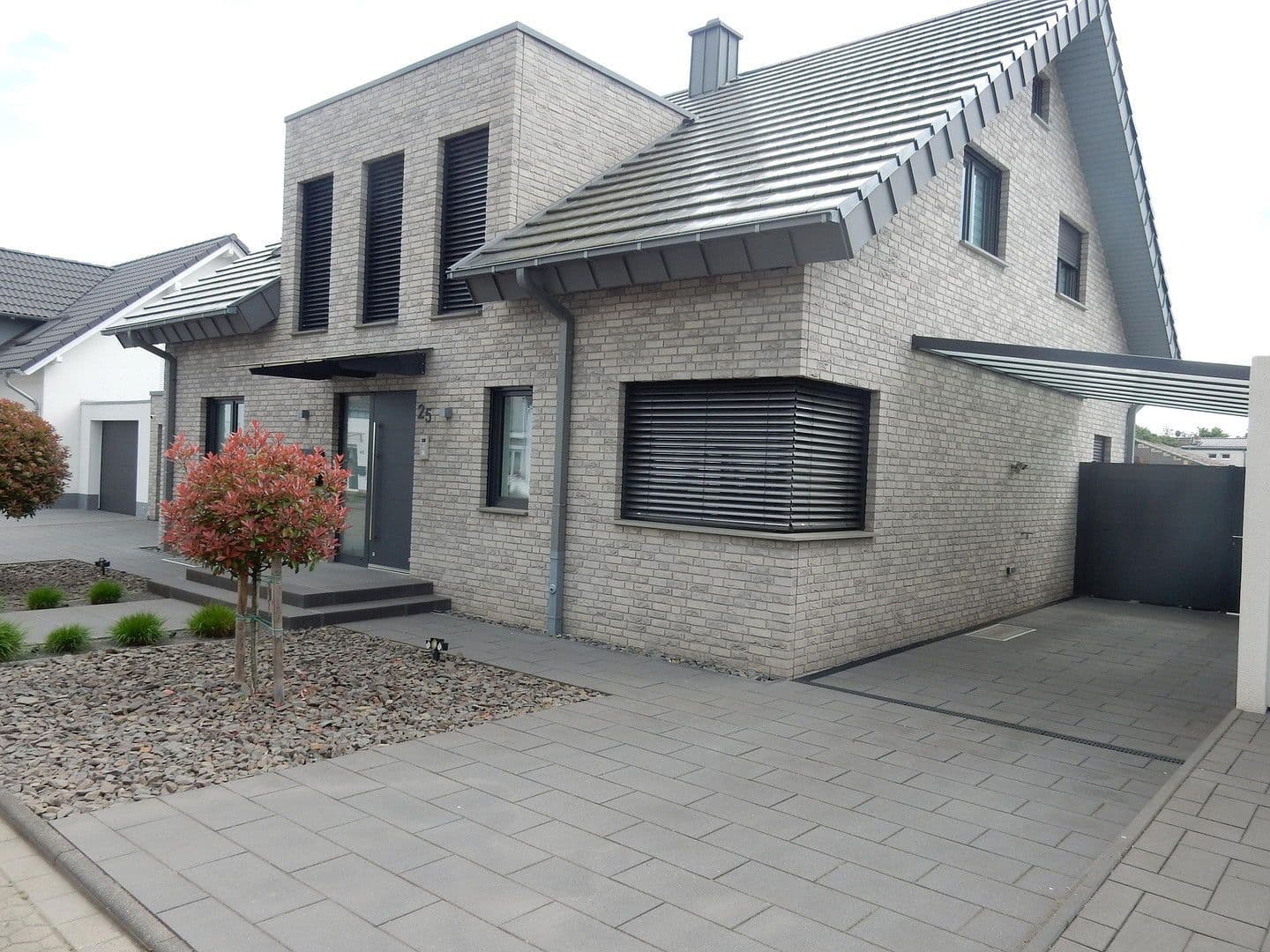 Predaj domu 189 m², pozemek 794 m², Erftstadt, Severné Porýnie - Westfálsko Predaj domu 189 m², pozemek 794 m², Erftstadt, Severné Porýnie - Westfálsko