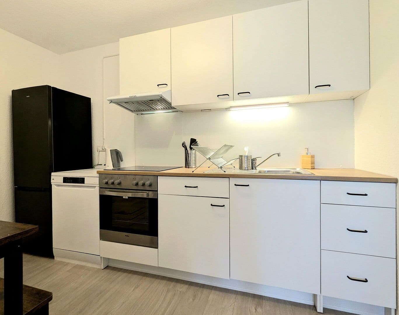 Prenájom bytu 2-izbový 50 m², Heidelberg, Bádensko-Wurttembersko Prenájom bytu 2-izbový 50 m², Heidelberg, Bádensko-Wurttembersko