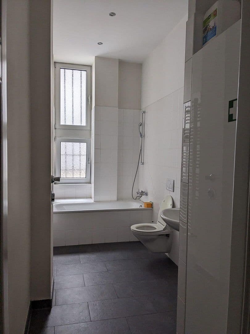 Predaj bytu 3-izbový 97 m², Frankfurt am Main, Hesensko Predaj bytu 3-izbový 97 m², Frankfurt am Main, Hesensko