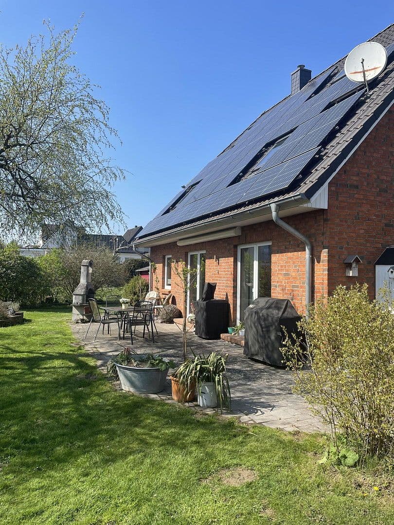 Predaj domu 157 m², pozemek 1.335 m², Mattenstieg 6, Seevetal, Dolné Sasko Predaj domu 157 m², pozemek 1.335 m², Mattenstieg 6, Seevetal, Dolné Sasko