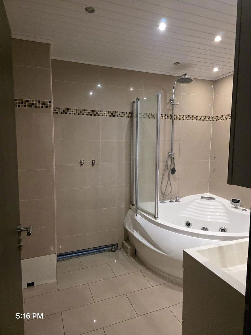 Predaj bytu 4-izbový 94 m², Dormagen, Severné Porýnie - Westfálsko Predaj bytu 4-izbový 94 m², Dormagen, Severné Porýnie - Westfálsko