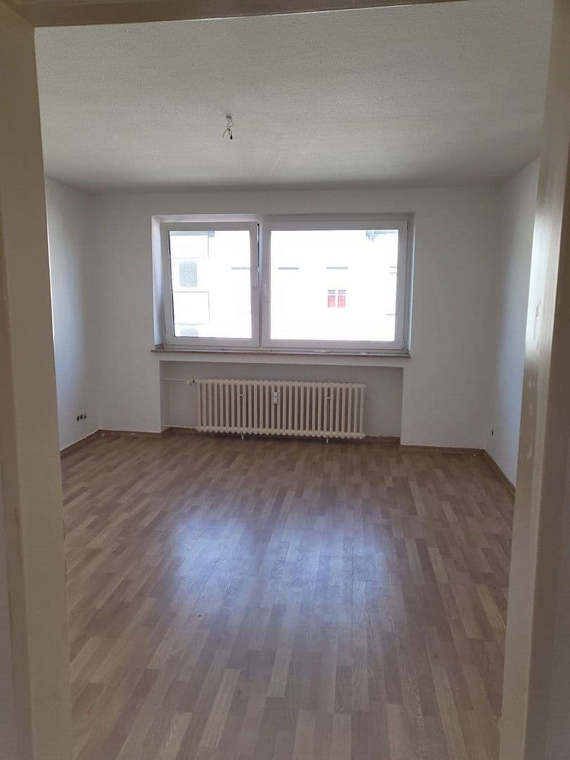 Prenájom bytu 2-izbový 63 m², Rheinstr. 16, Krefeld, Severné Porýnie - Westfálsko Prenájom bytu 2-izbový 63 m², Rheinstr. 16, Krefeld, Severné Porýnie - Westfálsko
