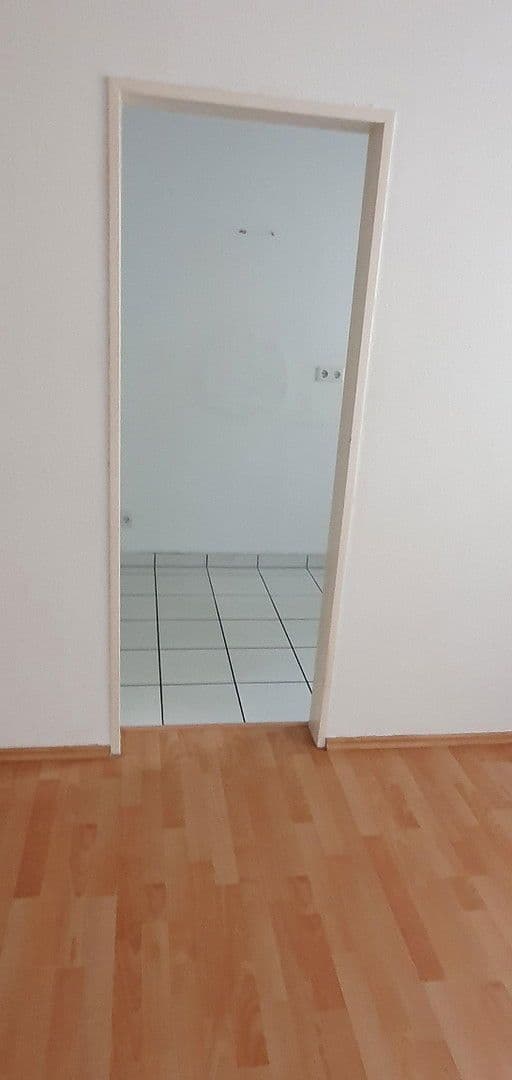 Prenájom bytu 2-izbový 63 m², Rheinstr. 16, Krefeld, Severné Porýnie - Westfálsko Prenájom bytu 2-izbový 63 m², Rheinstr. 16, Krefeld, Severné Porýnie - Westfálsko