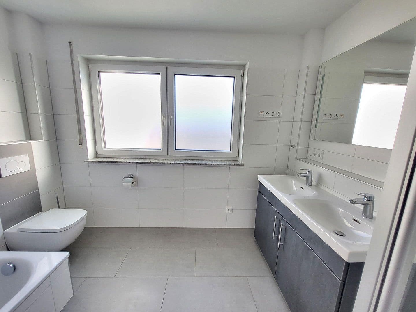 Prenájom bytu 4-izbový 136 m², Kehrstraße 8b, Göttingen, Dolné Sasko Prenájom bytu 4-izbový 136 m², Kehrstraße 8b, Göttingen, Dolné Sasko