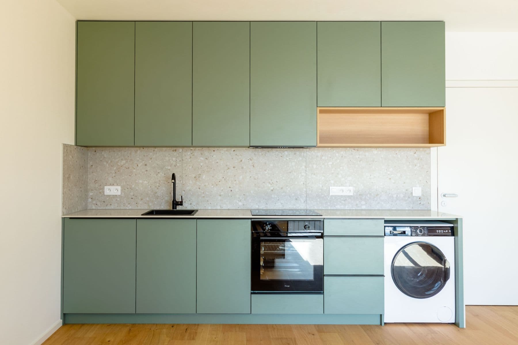 Prenájom bytu 1-izbový 42 m², Bratislavská, Brno, Jihomoravský kraj Prenájom bytu 1-izbový 42 m², Bratislavská, Brno, Jihomoravský kraj