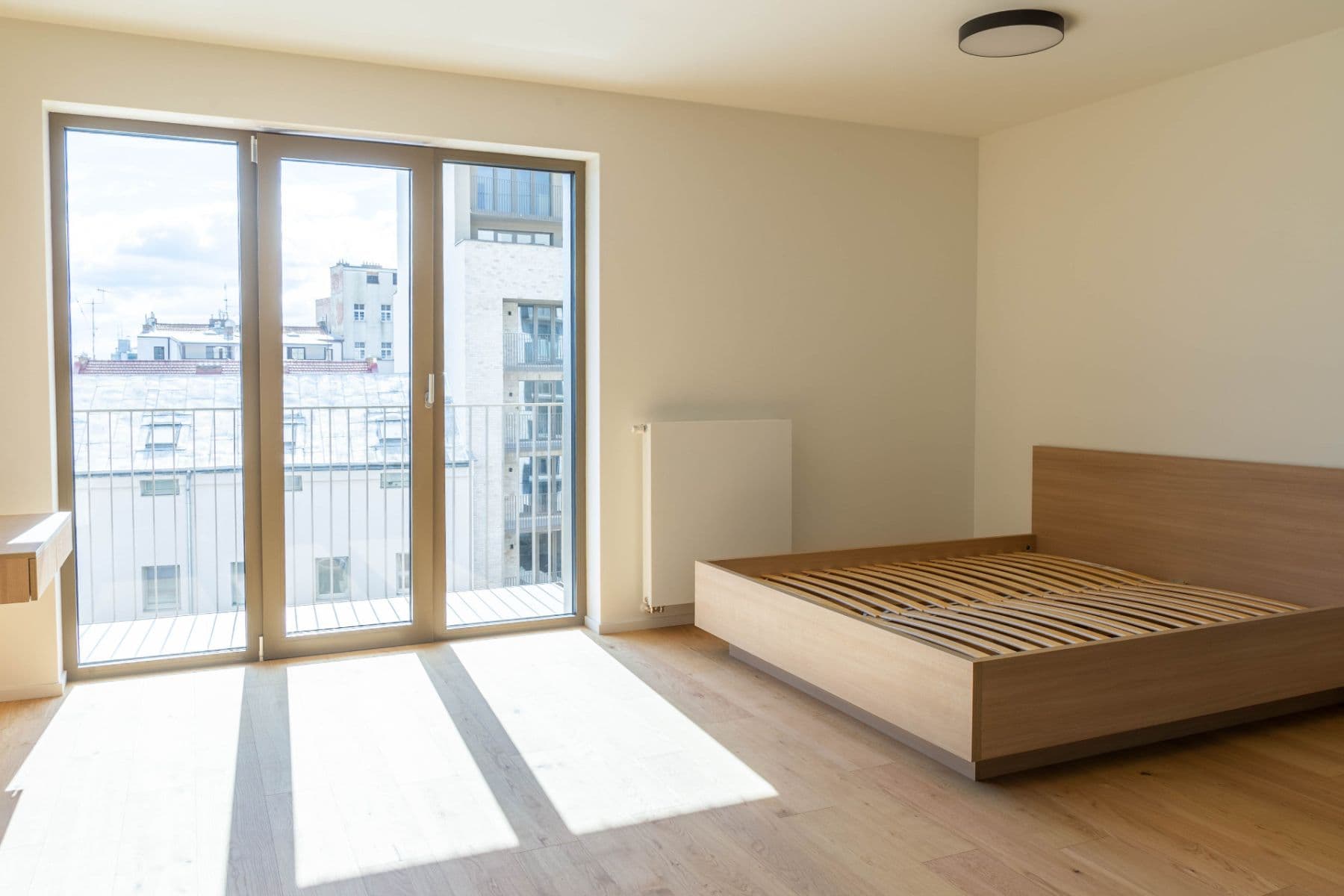 Prenájom bytu 1-izbový 42 m², Bratislavská, Brno, Jihomoravský kraj Prenájom bytu 1-izbový 42 m², Bratislavská, Brno, Jihomoravský kraj