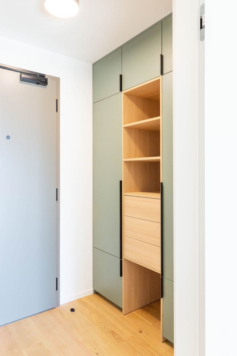 Prenájom bytu 1-izbový 42 m², Bratislavská, Brno, Jihomoravský kraj Prenájom bytu 1-izbový 42 m², Bratislavská, Brno, Jihomoravský kraj