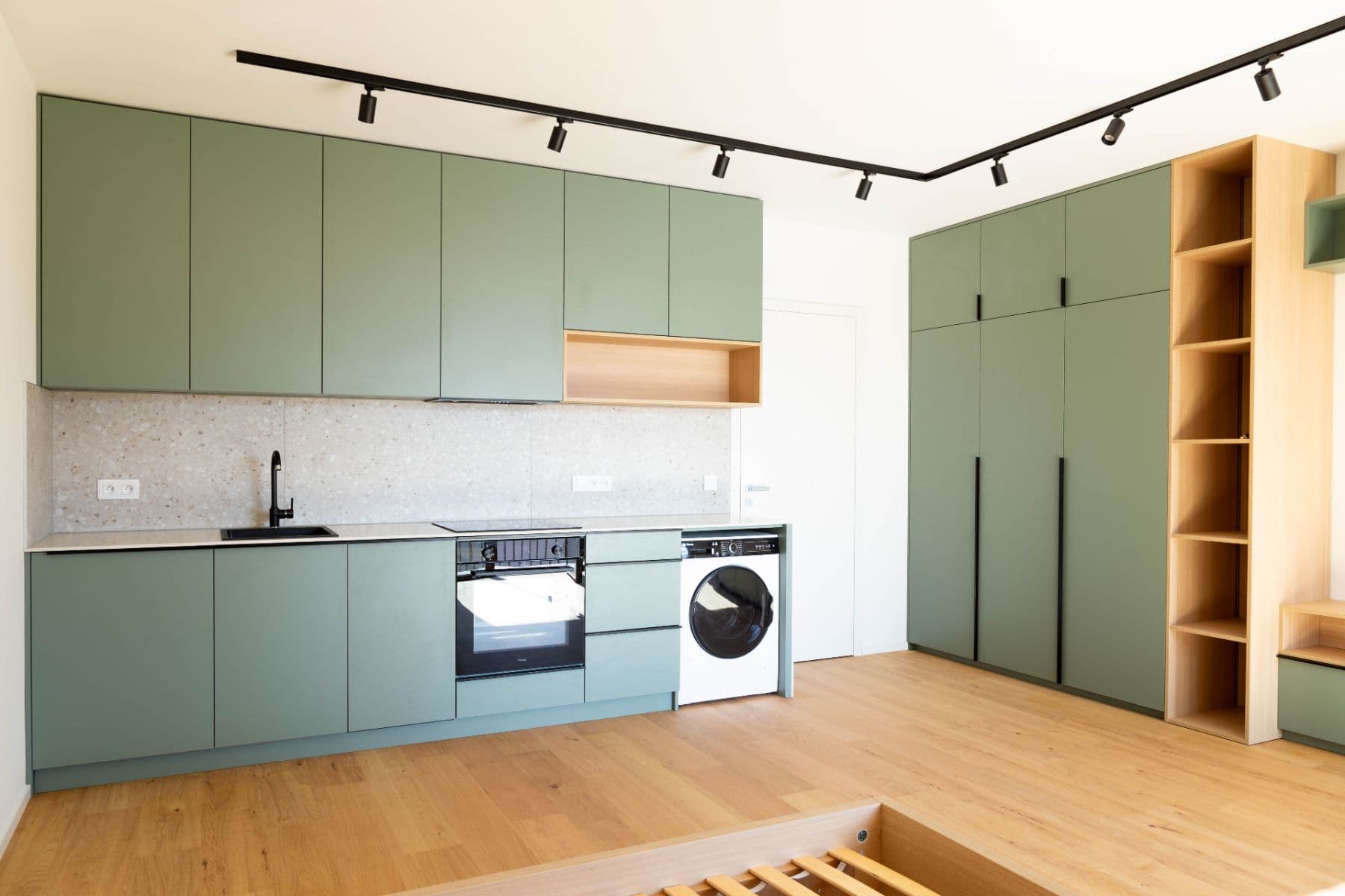 Prenájom bytu 1-izbový 42 m², Bratislavská, Brno, Jihomoravský kraj Prenájom bytu 1-izbový 42 m², Bratislavská, Brno, Jihomoravský kraj