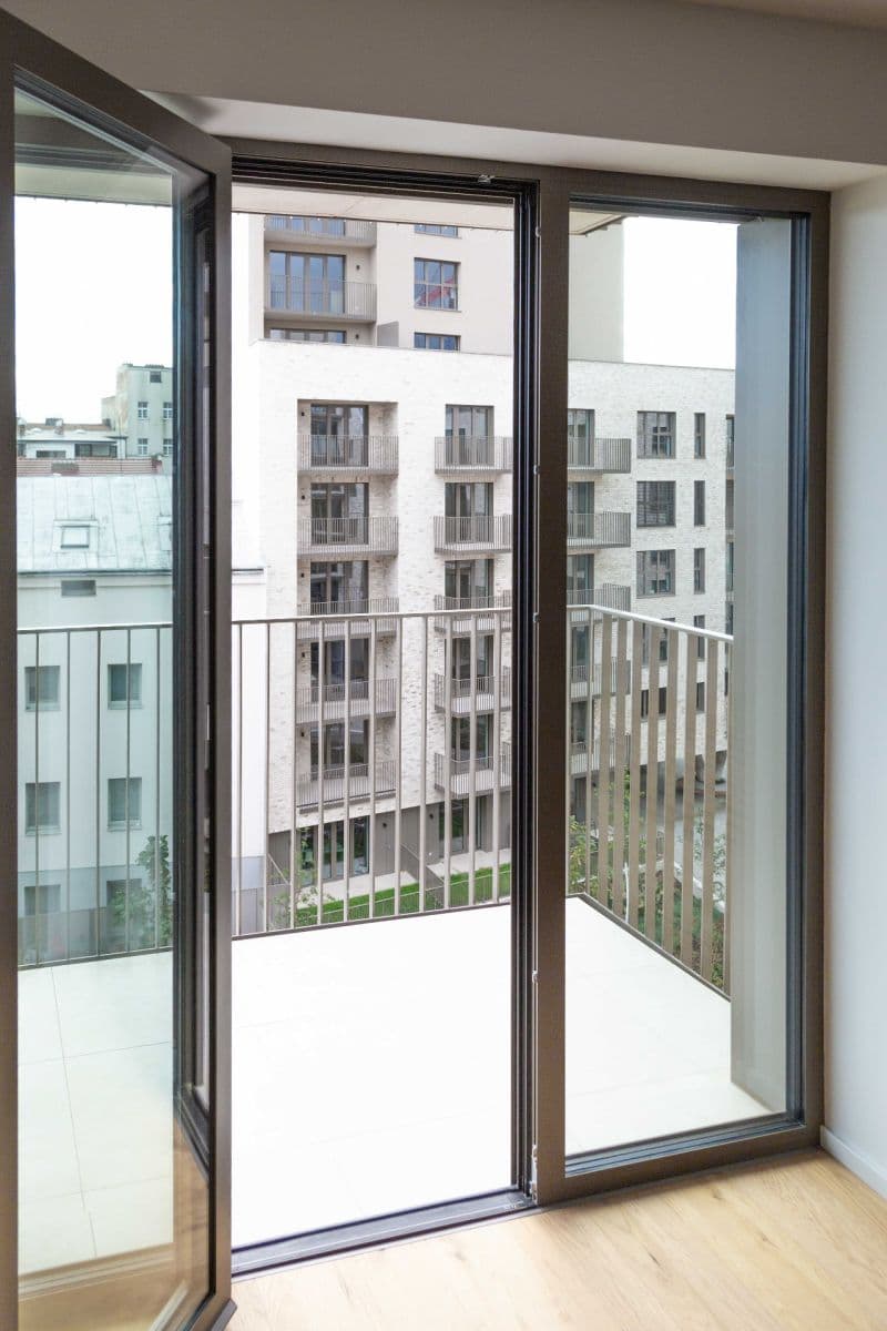 Prenájom bytu 1-izbový 42 m², Bratislavská, Brno, Jihomoravský kraj Prenájom bytu 1-izbový 42 m², Bratislavská, Brno, Jihomoravský kraj