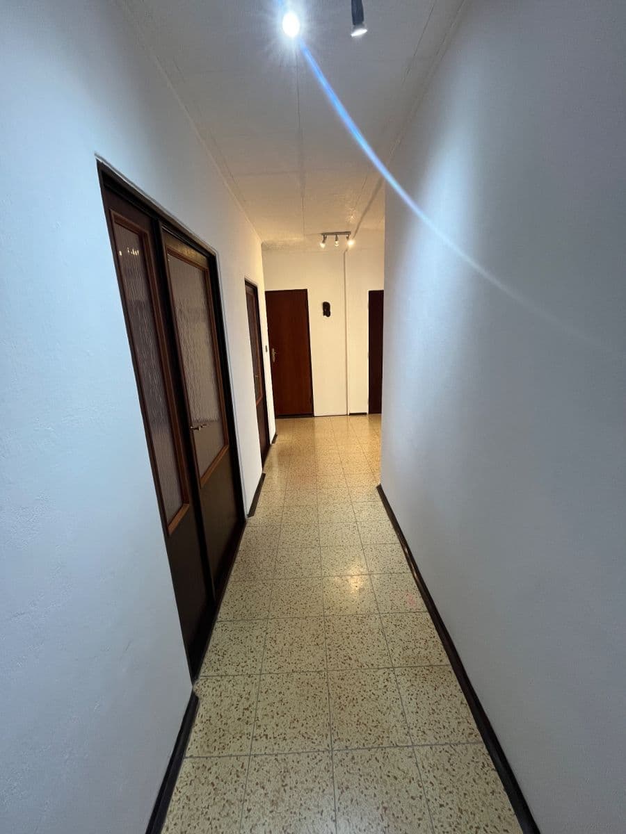 Prenájom bytu 3-izbový 72 m², Okořská, Praha, Praha Prenájom bytu 3-izbový 72 m², Okořská, Praha, Praha