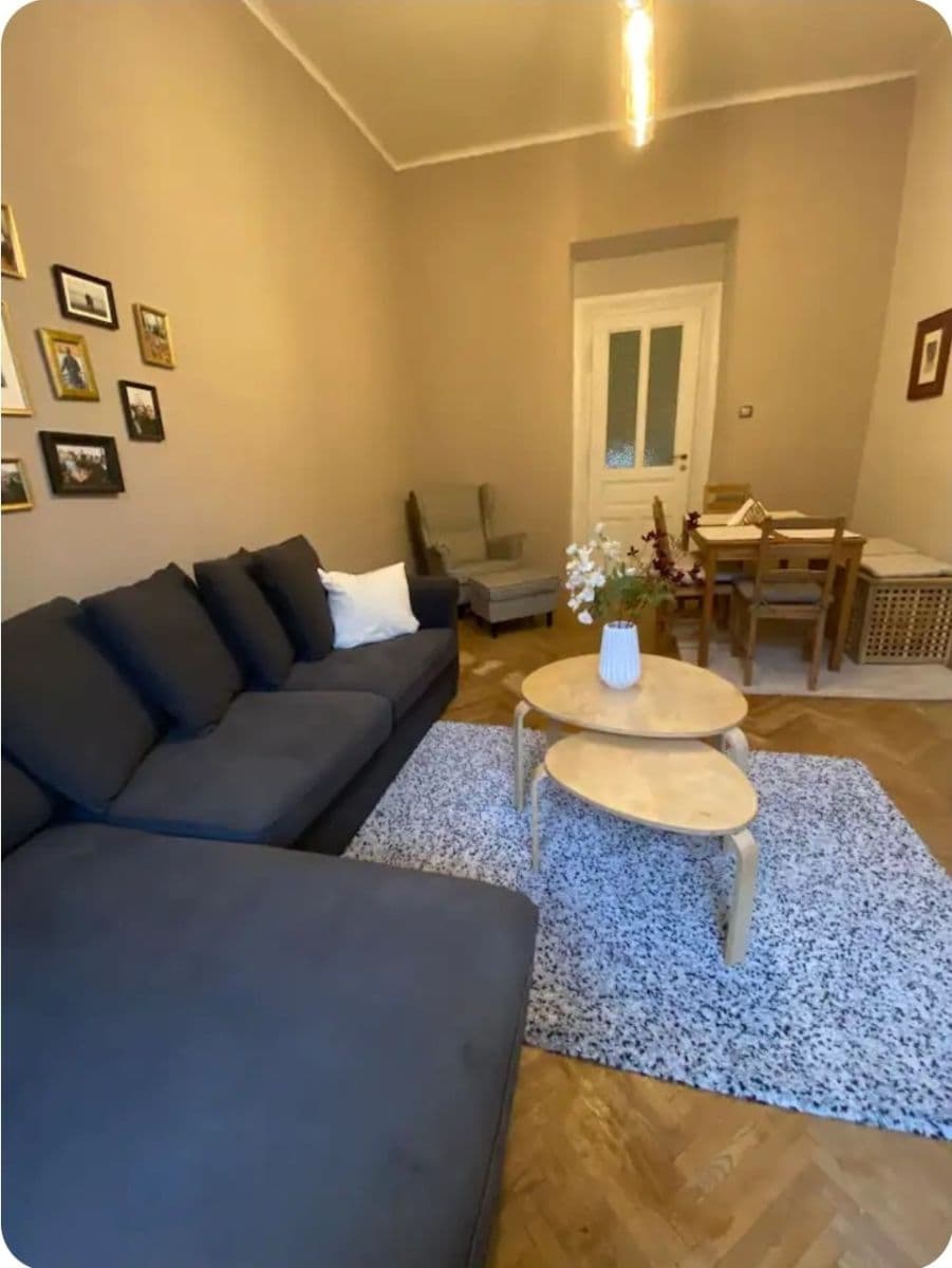 Prenájom bytu 2-izbový 50 m², Lucemburská, Praha, Praha Prenájom bytu 2-izbový 50 m², Lucemburská, Praha, Praha