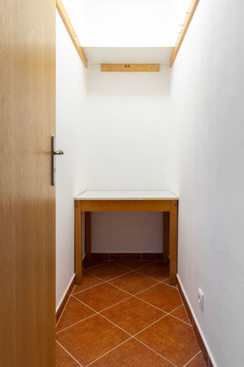 Prenájom bytu 2-izbový 63 m², Šátalská, Praha, Praha Prenájom bytu 2-izbový 63 m², Šátalská, Praha, Praha