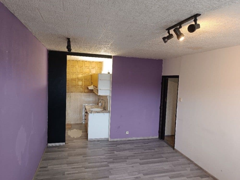 Prenájom bytu 2-izbový 43 m², Za GZ, Loděnice, Středočeský kraj Prenájom bytu 2-izbový 43 m², Za GZ, Loděnice, Středočeský kraj