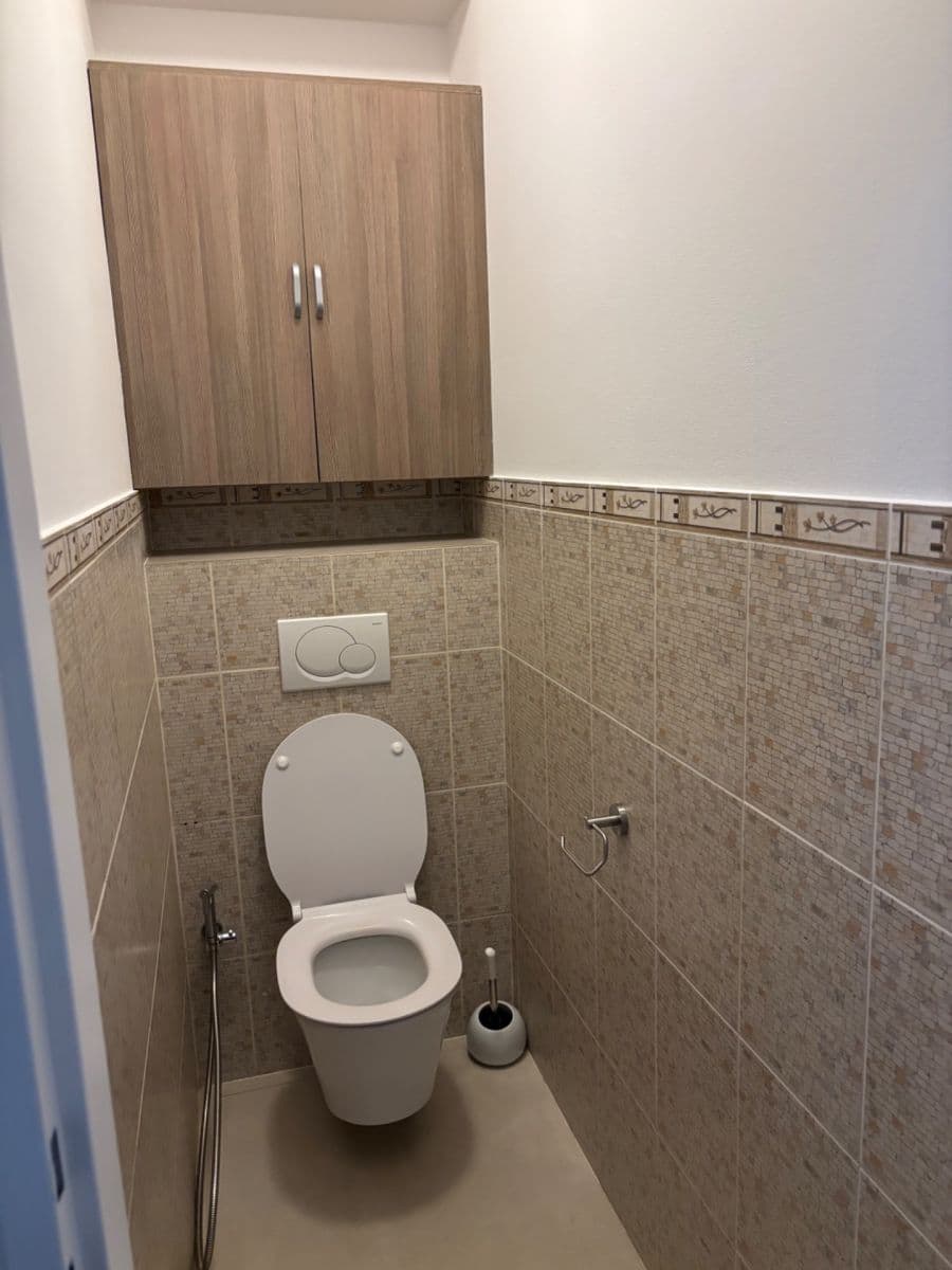 Prenájom bytu 2-izbový 70 m², Musílkova, Praha, Praha Prenájom bytu 2-izbový 70 m², Musílkova, Praha, Praha