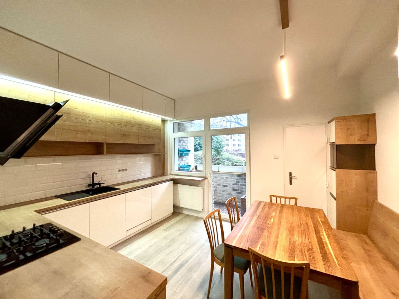 Prenájom bytu 2-izbový 70 m², Musílkova, Praha, Praha Prenájom bytu 2-izbový 70 m², Musílkova, Praha, Praha