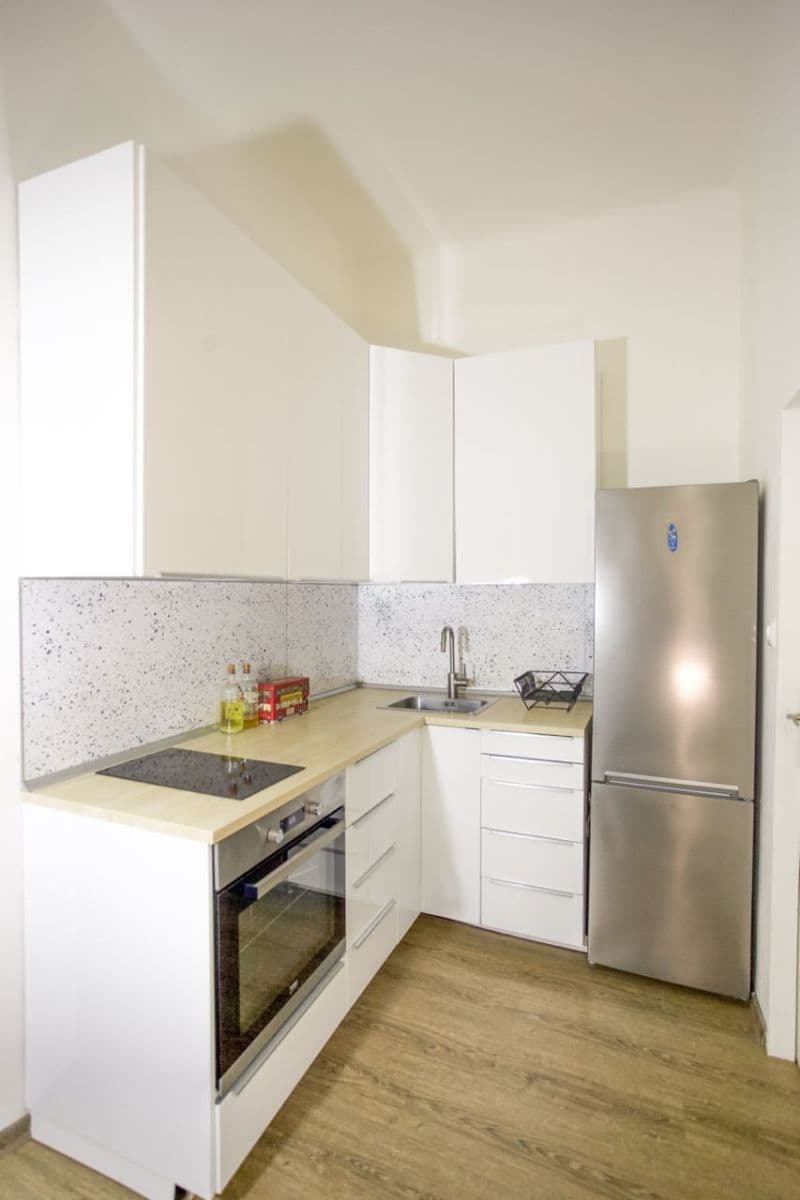 Predaj bytu 2-izbový 56 m², Na Celné, Praha, Praha Predaj bytu 2-izbový 56 m², Na Celné, Praha, Praha