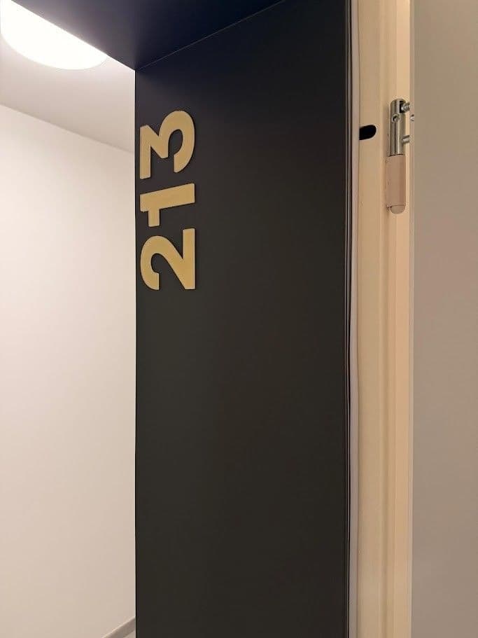 Prenájom bytu 1-izbový 30 m², Českobrodská, Praha, Praha Prenájom bytu 1-izbový 30 m², Českobrodská, Praha, Praha