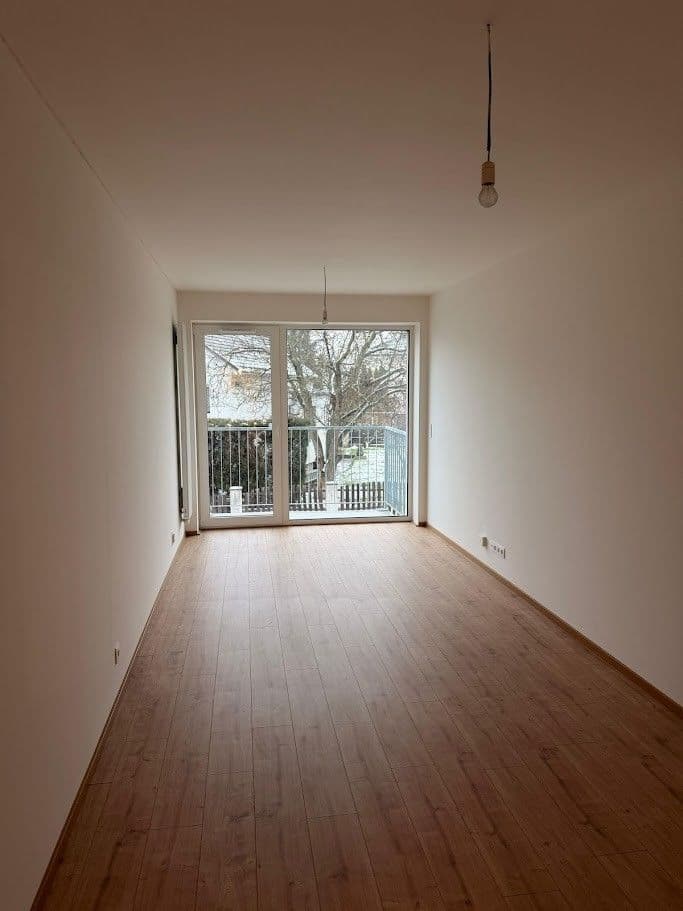 Prenájom bytu 1-izbový 30 m², Českobrodská, Praha, Praha Prenájom bytu 1-izbový 30 m², Českobrodská, Praha, Praha