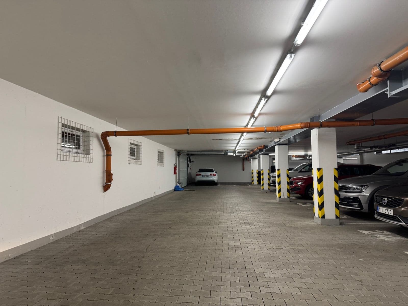 Prenájom bytu 2-izbový 37 m², V Honech, Klecany, Středočeský kraj Prenájom bytu 2-izbový 37 m², V Honech, Klecany, Středočeský kraj