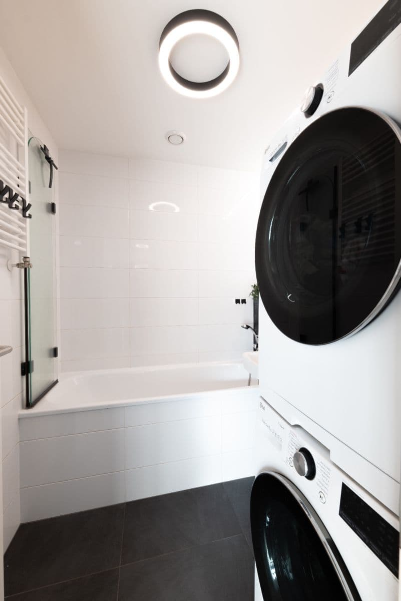 Predaj bytu 3-izbový 85 m², Novovysočanská, Praha, Praha Predaj bytu 3-izbový 85 m², Novovysočanská, Praha, Praha