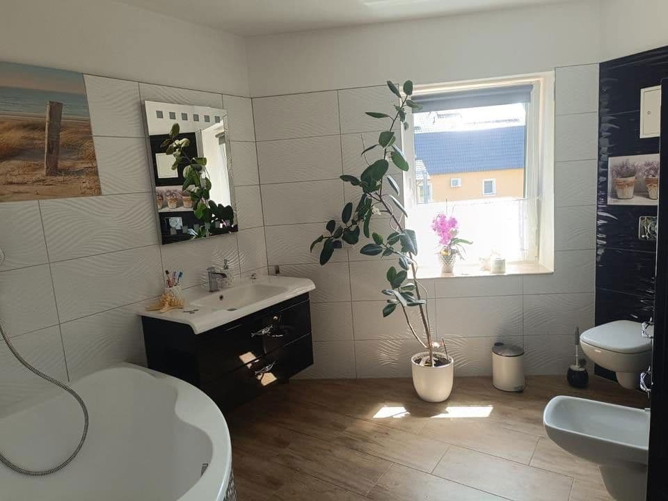 Predaj domu 225 m², pozemek 460 m², St. Egidien, Sasko Predaj domu 225 m², pozemek 460 m², St. Egidien, Sasko