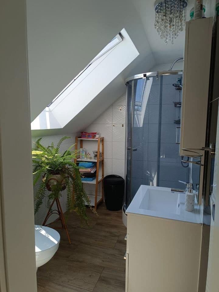 Predaj domu 225 m², pozemek 460 m², St. Egidien, Sasko Predaj domu 225 m², pozemek 460 m², St. Egidien, Sasko