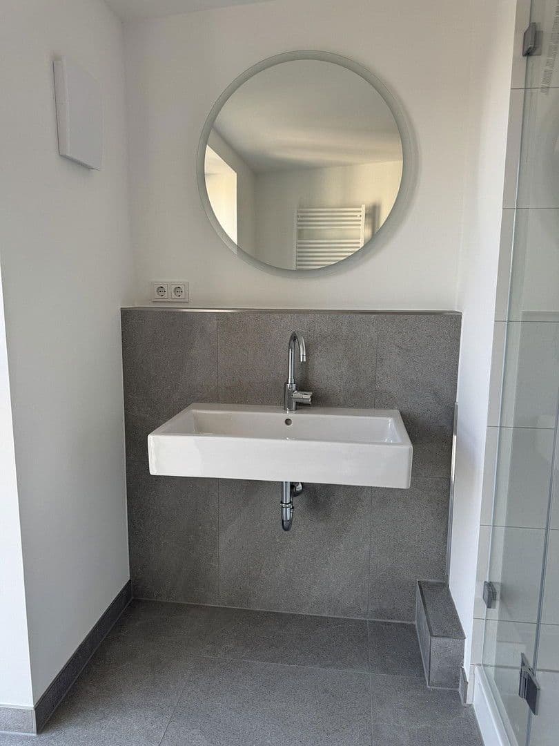 Predaj bytu 2-izbový 67 m², Walderseestraße, Berlin, Berlín Predaj bytu 2-izbový 67 m², Walderseestraße, Berlin, Berlín