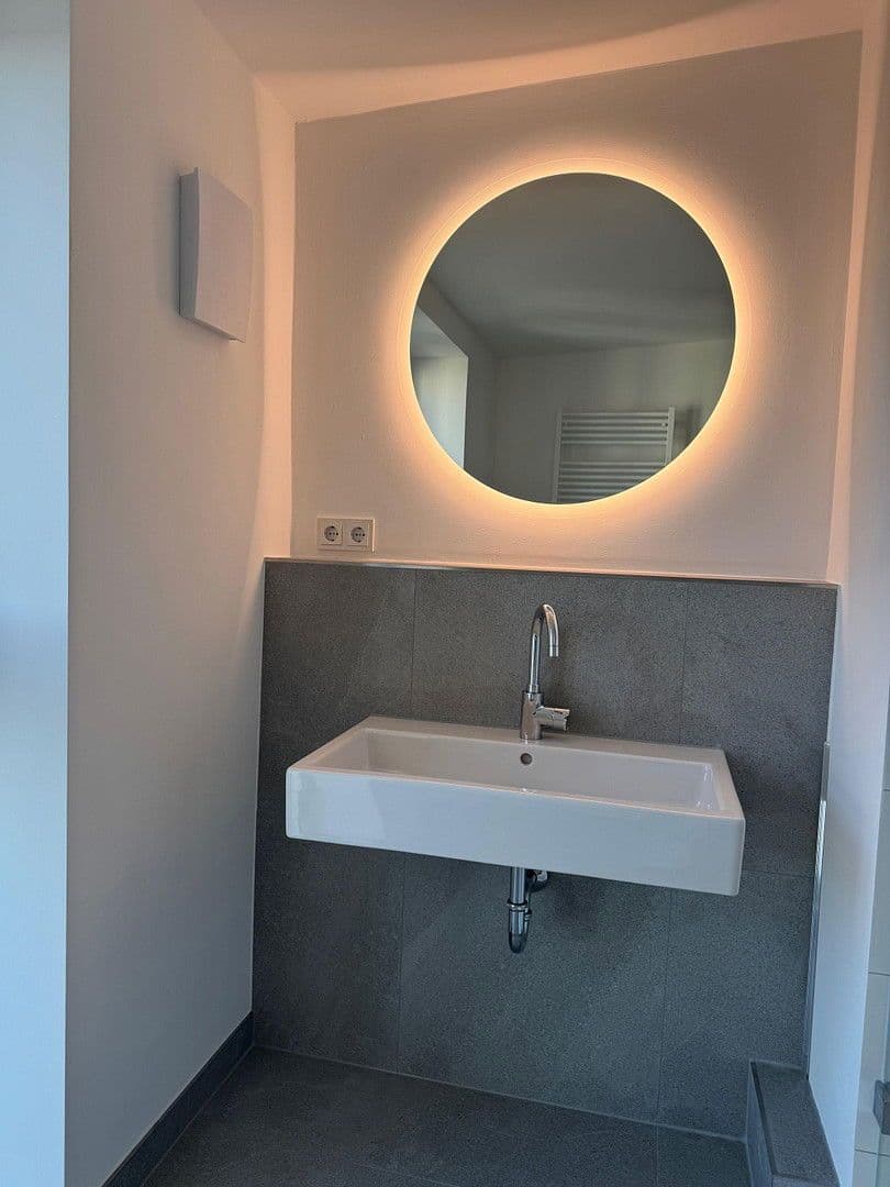 Predaj bytu 2-izbový 67 m², Walderseestraße, Berlin, Berlín Predaj bytu 2-izbový 67 m², Walderseestraße, Berlin, Berlín