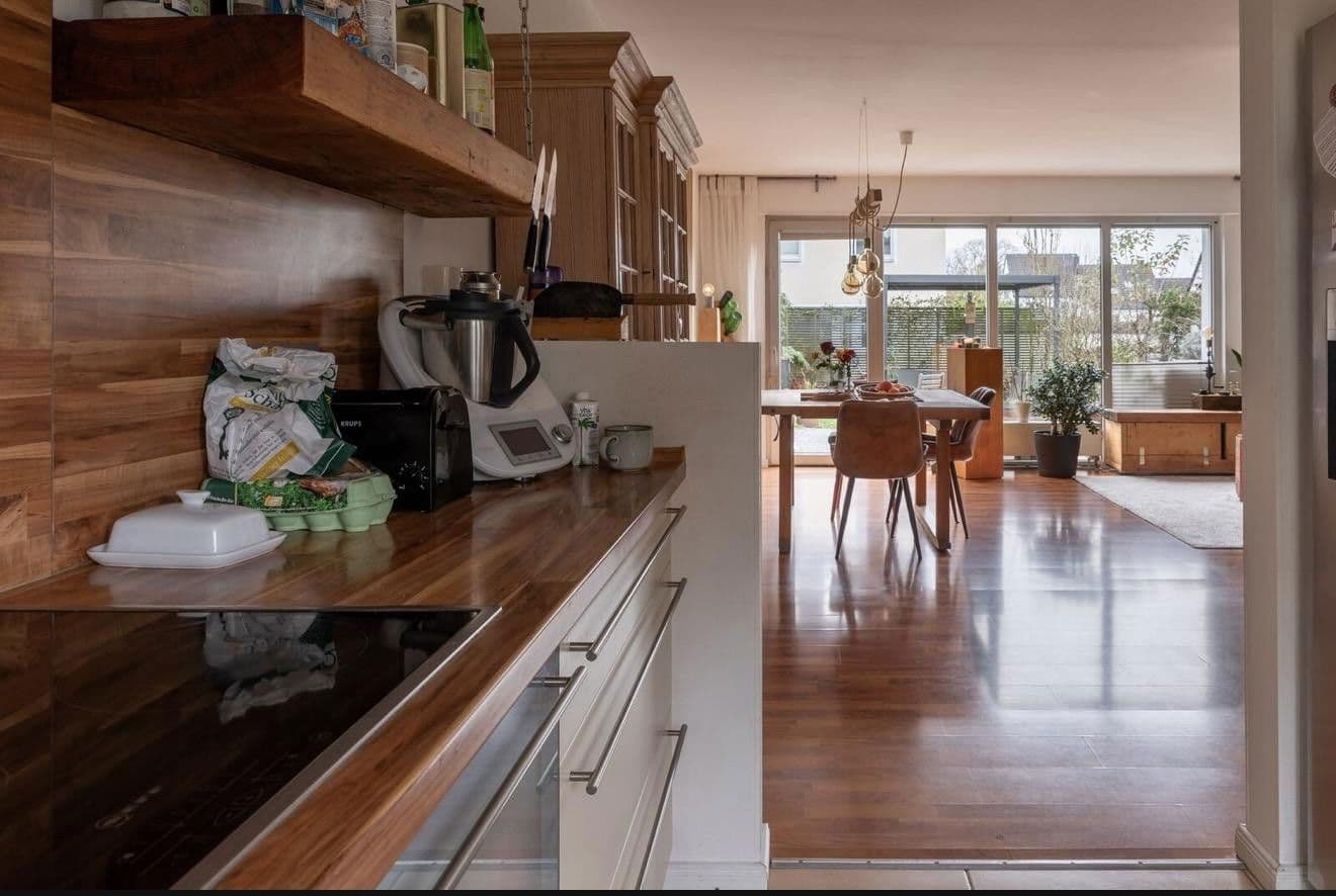 Predaj domu 118 m², pozemek 240 m², Wuppertal, Severné Porýnie - Westfálsko Predaj domu 118 m², pozemek 240 m², Wuppertal, Severné Porýnie - Westfálsko