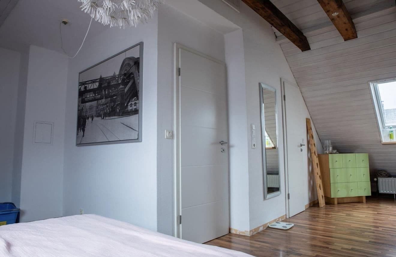 Predaj domu 118 m², pozemek 240 m², Wuppertal, Severné Porýnie - Westfálsko Predaj domu 118 m², pozemek 240 m², Wuppertal, Severné Porýnie - Westfálsko