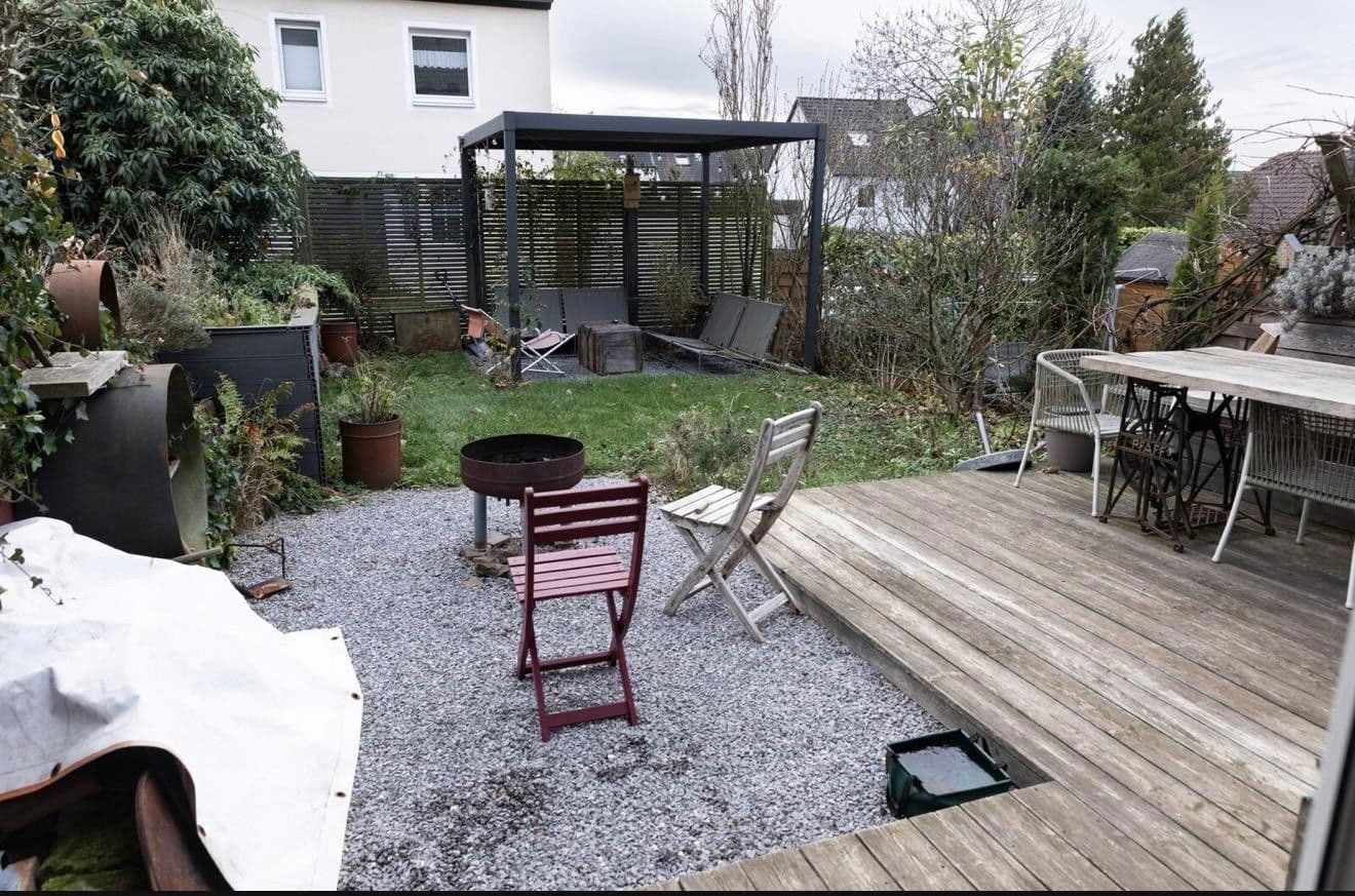 Predaj domu 118 m², pozemek 240 m², Wuppertal, Severné Porýnie - Westfálsko Predaj domu 118 m², pozemek 240 m², Wuppertal, Severné Porýnie - Westfálsko