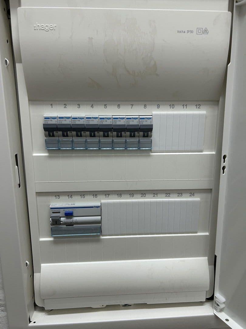 Predaj bytu 4-izbový 93 m², Rheinfeldstraße 67, Ludwigshafen, Porýnie-Falcko Predaj bytu 4-izbový 93 m², Rheinfeldstraße 67, Ludwigshafen, Porýnie-Falcko