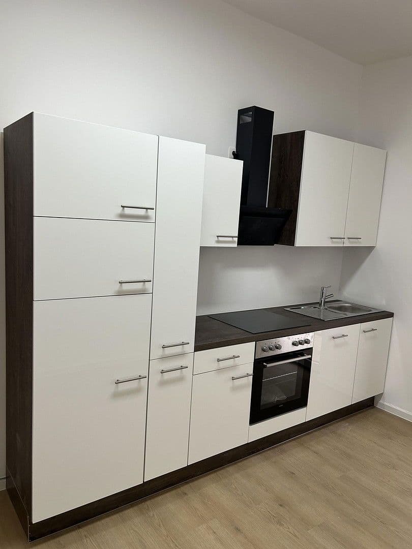 Predaj bytu 4-izbový 93 m², Rheinfeldstraße 67, Ludwigshafen, Porýnie-Falcko Predaj bytu 4-izbový 93 m², Rheinfeldstraße 67, Ludwigshafen, Porýnie-Falcko