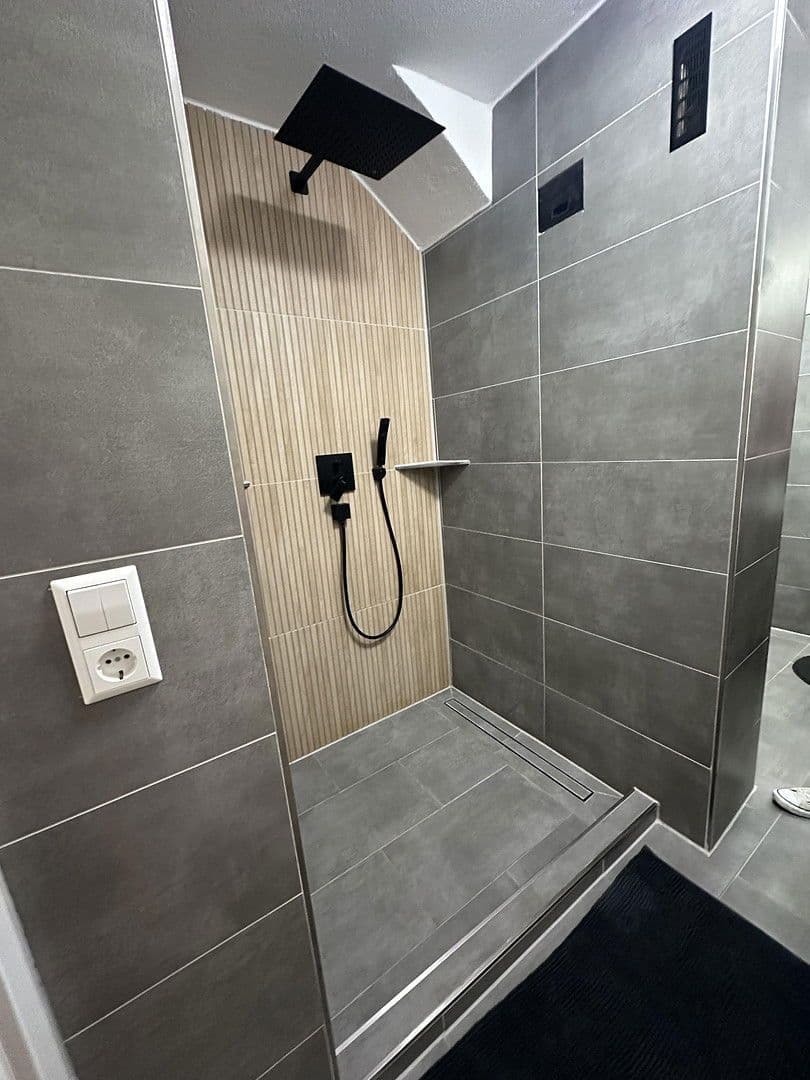 Prenájom bytu 20 m², Münster/ Stuttgart, Bádensko-Wurttembersko Prenájom bytu 20 m², Münster/ Stuttgart, Bádensko-Wurttembersko