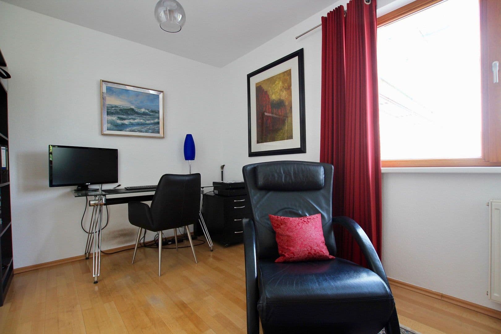 Prenájom bytu 3-izbový 73 m², Hannover, Dolné Sasko Prenájom bytu 3-izbový 73 m², Hannover, Dolné Sasko