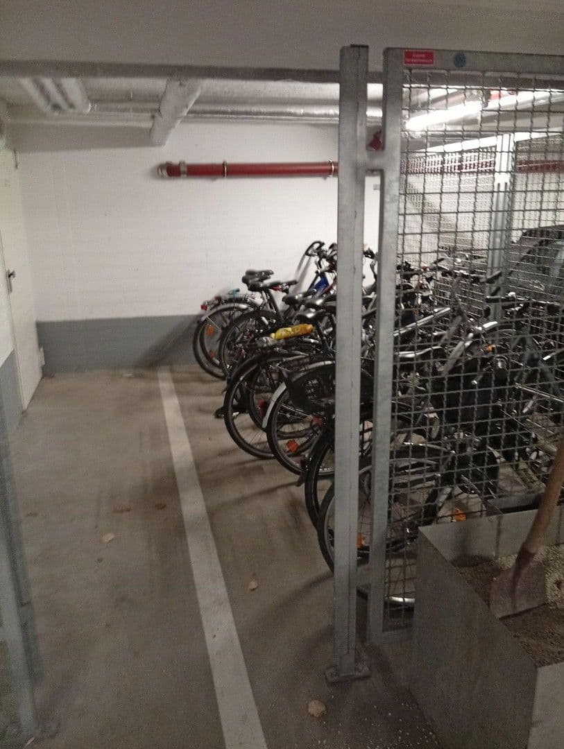 Prenájom bytu 3-izbový 73 m², Hannover, Dolné Sasko Prenájom bytu 3-izbový 73 m², Hannover, Dolné Sasko