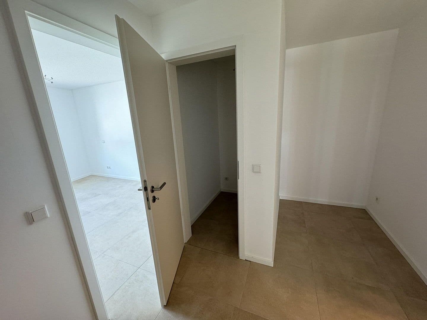 Prenájom bytu 2-izbový 63 m², Barbarossastrasse 12, Hanau, Hesensko Prenájom bytu 2-izbový 63 m², Barbarossastrasse 12, Hanau, Hesensko