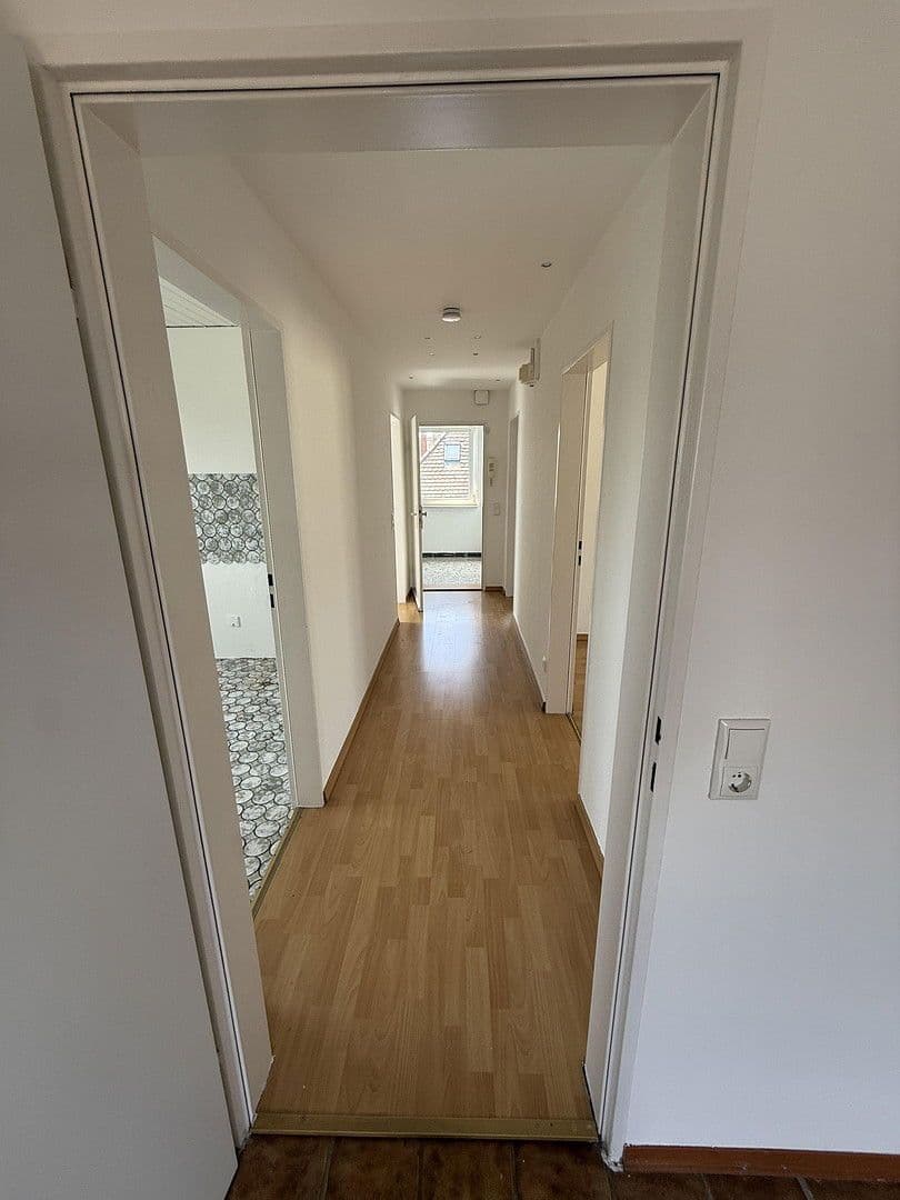 Prenájom bytu 3-izbový 75 m², Hanau, Hesensko Prenájom bytu 3-izbový 75 m², Hanau, Hesensko