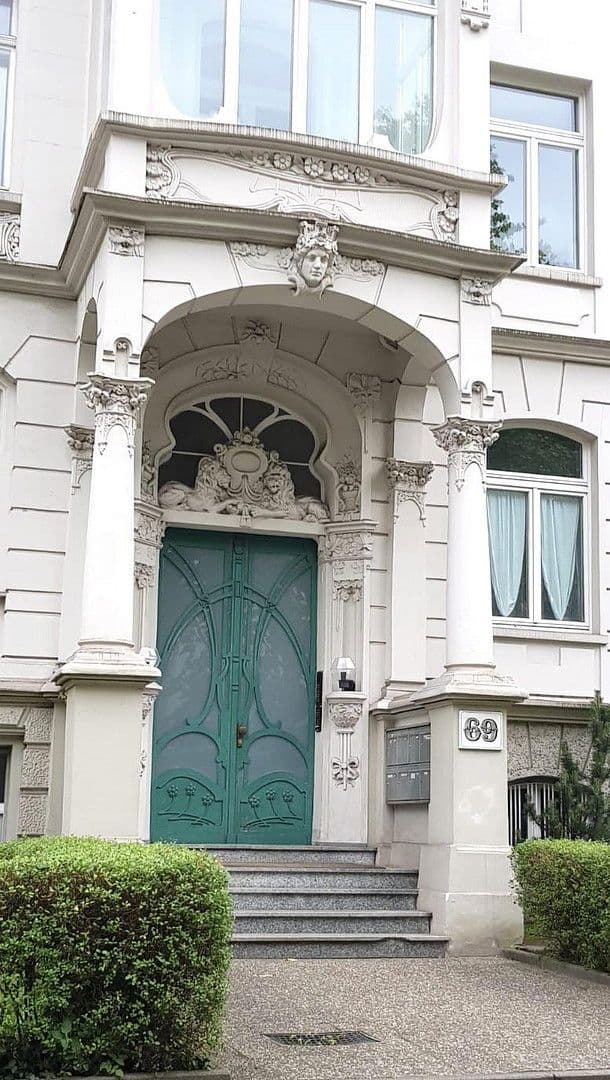 Prenájom bytu 3-izbový 100 m², Wiesbaden, Hesensko Prenájom bytu 3-izbový 100 m², Wiesbaden, Hesensko