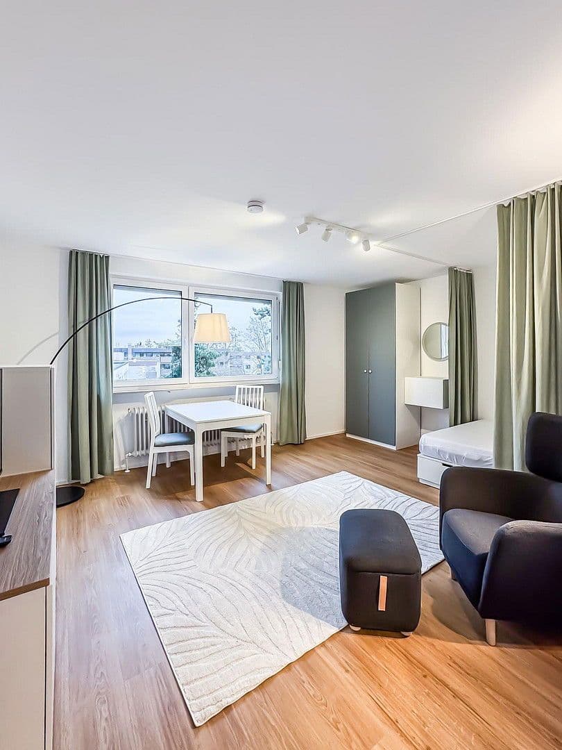 Prenájom bytu 1-izbový 30 m², Steinforststr. 38, Erlangen, Bavorsko Prenájom bytu 1-izbový 30 m², Steinforststr. 38, Erlangen, Bavorsko