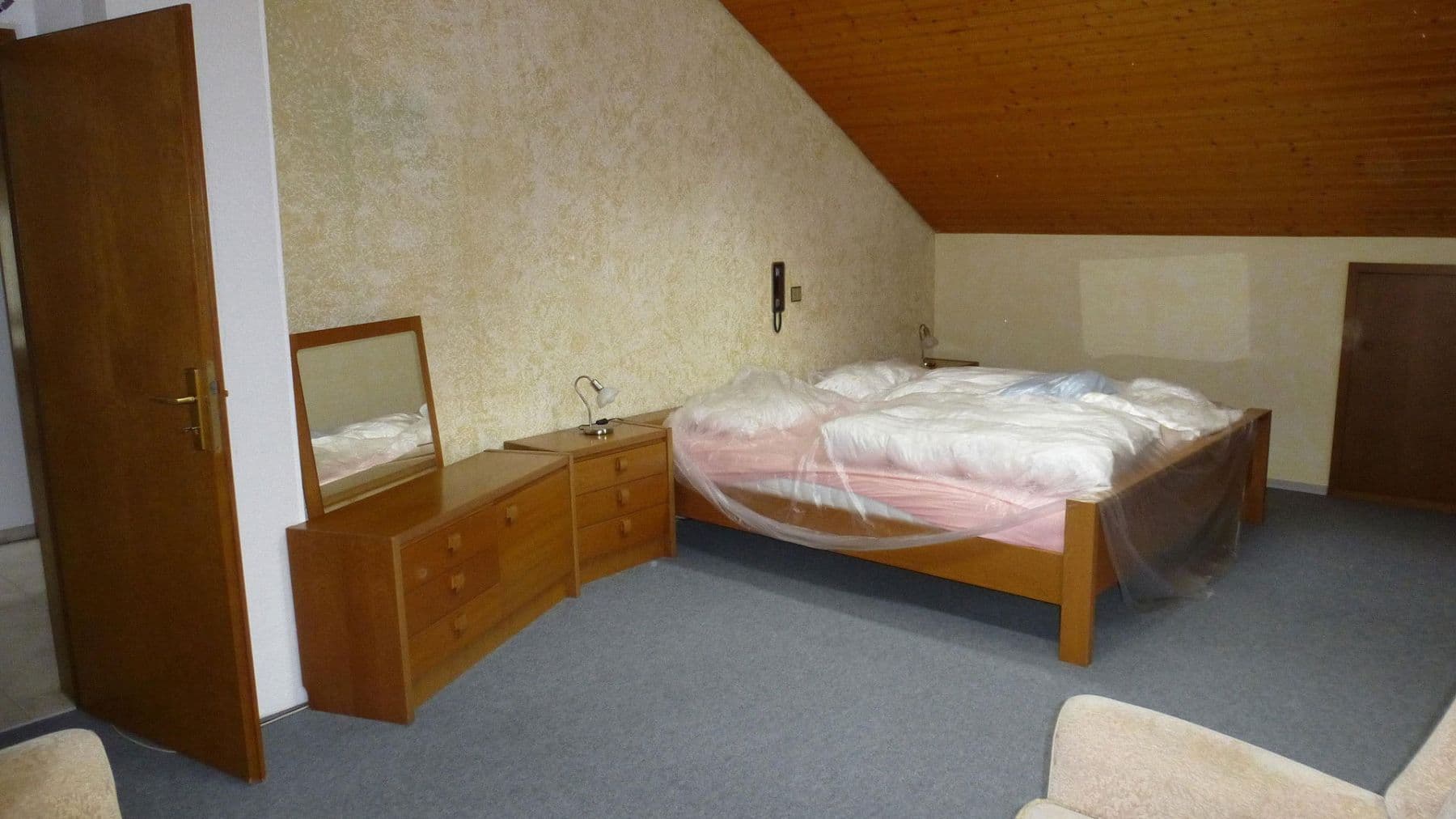 Predaj domu 255 m², pozemek 894 m², Hüttlingen, Bádensko-Wurttembersko Predaj domu 255 m², pozemek 894 m², Hüttlingen, Bádensko-Wurttembersko