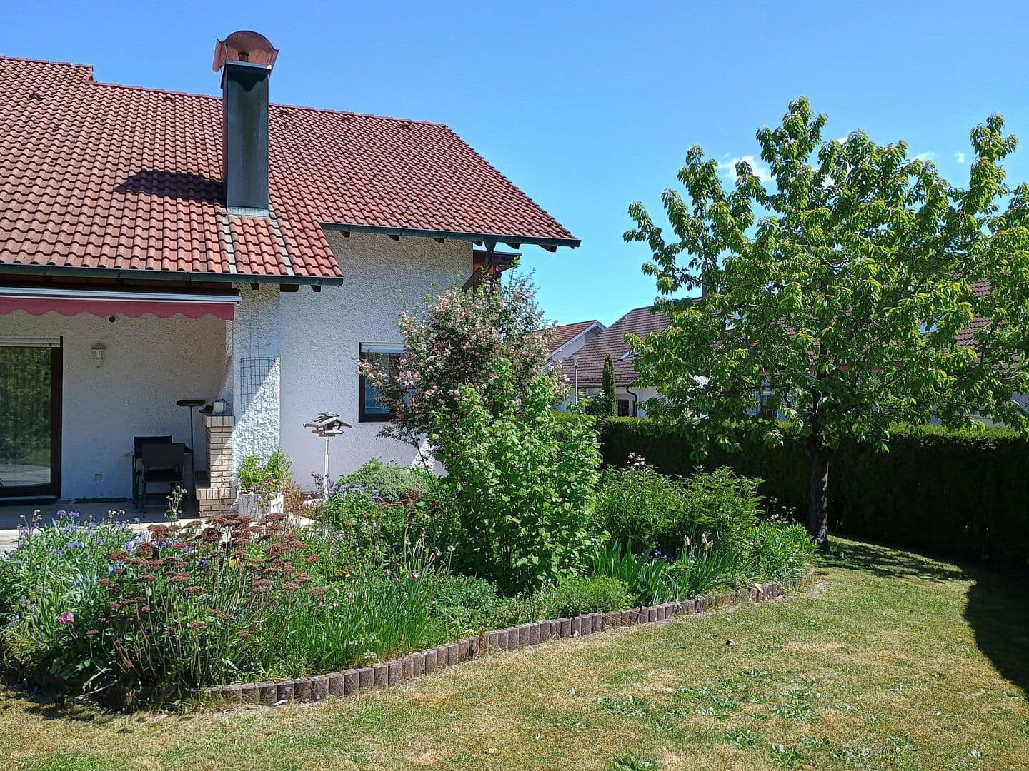 Predaj domu 255 m², pozemek 894 m², Hüttlingen, Bádensko-Wurttembersko Predaj domu 255 m², pozemek 894 m², Hüttlingen, Bádensko-Wurttembersko