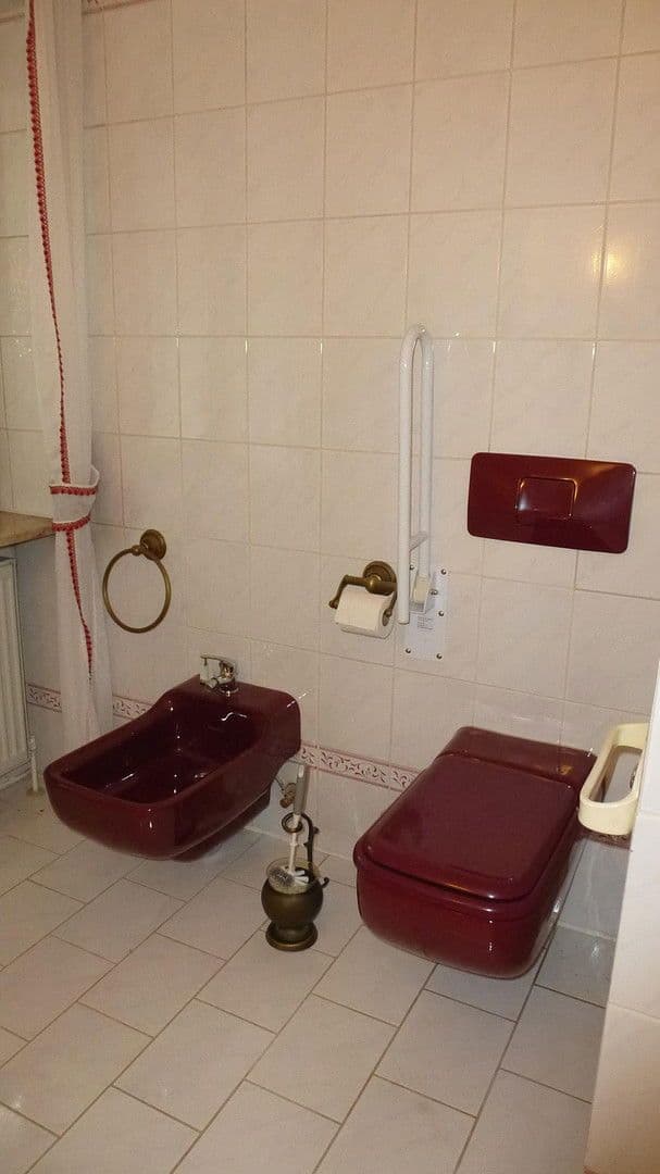 Predaj domu 255 m², pozemek 894 m², Hüttlingen, Bádensko-Wurttembersko Predaj domu 255 m², pozemek 894 m², Hüttlingen, Bádensko-Wurttembersko