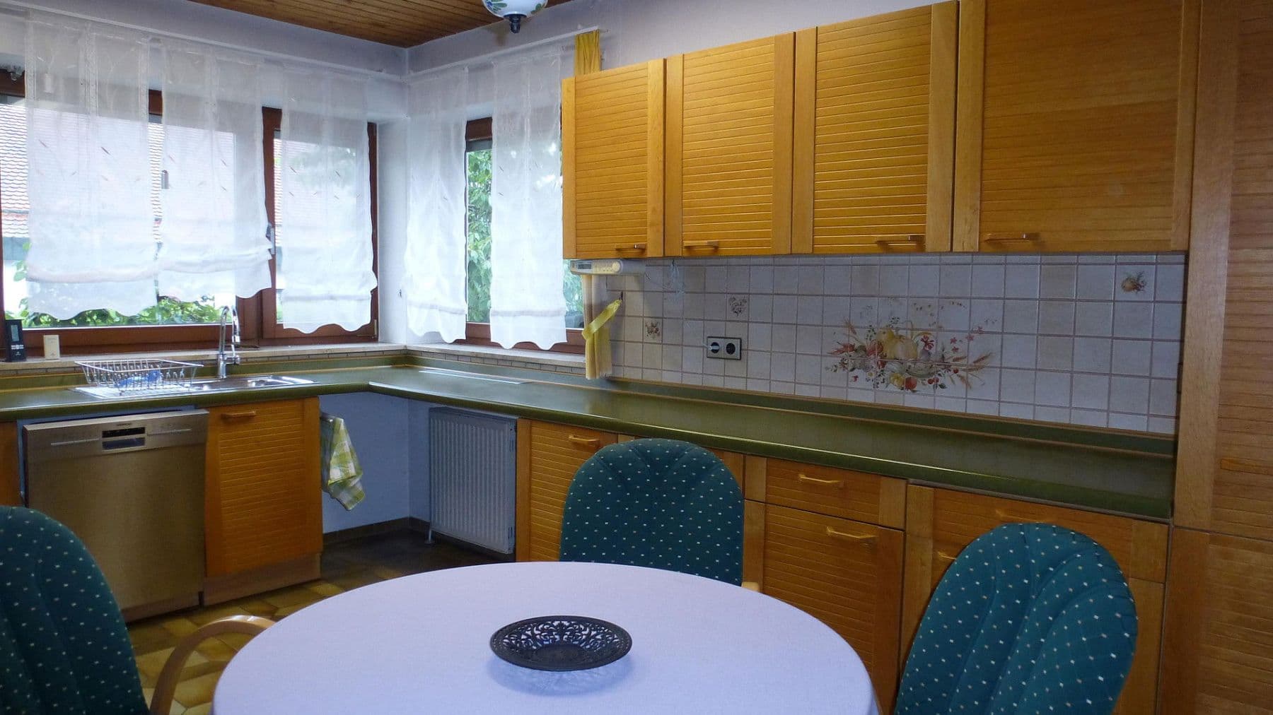 Predaj domu 255 m², pozemek 894 m², Hüttlingen, Bádensko-Wurttembersko Predaj domu 255 m², pozemek 894 m², Hüttlingen, Bádensko-Wurttembersko