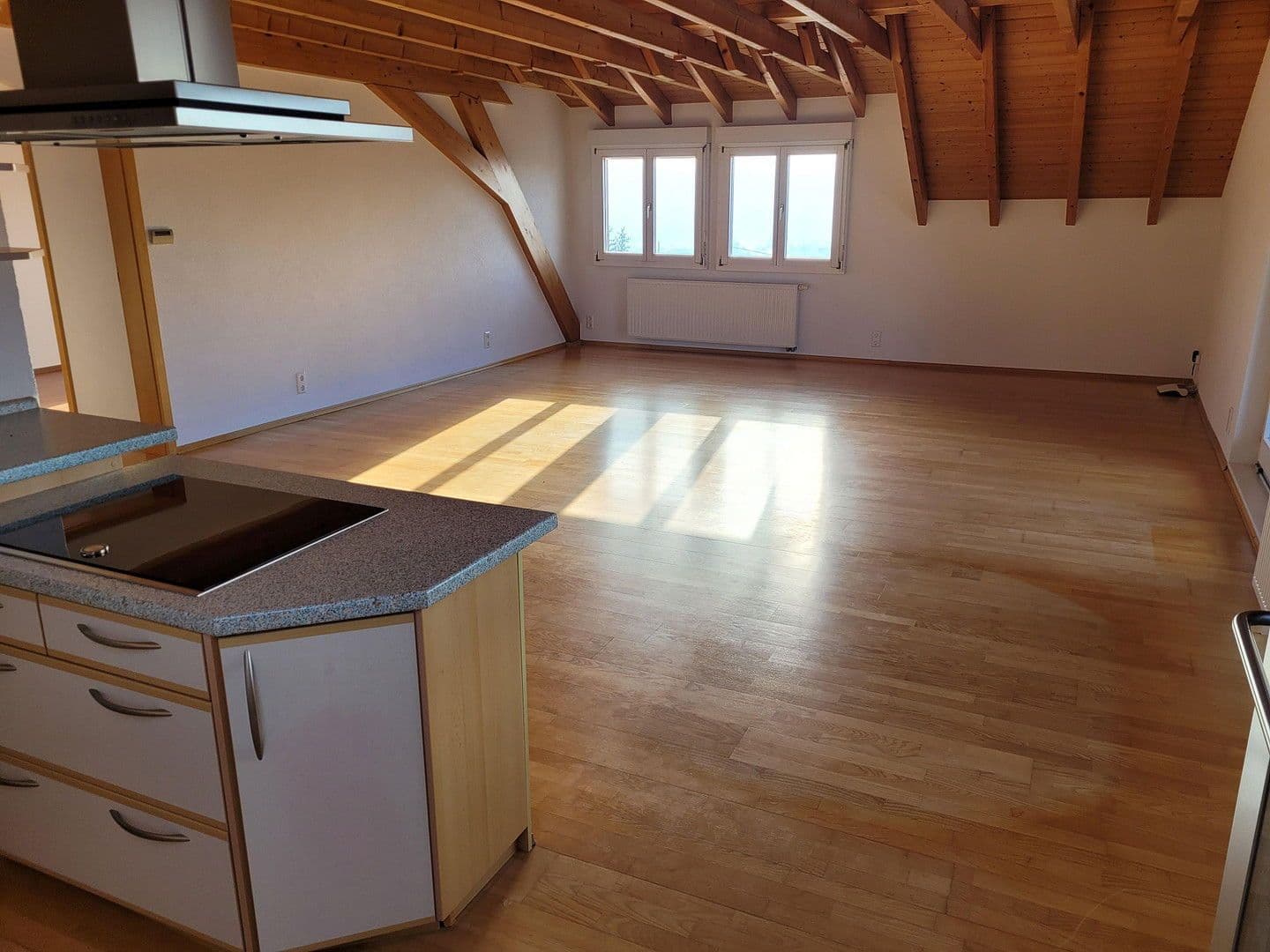 Prenájom bytu 4-izbový 130 m², Laufenburg (Baden), Bádensko-Wurttembersko Prenájom bytu 4-izbový 130 m², Laufenburg (Baden), Bádensko-Wurttembersko