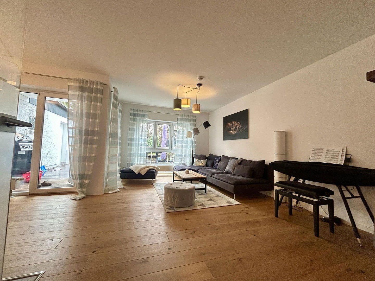 Prenájom domu 150 m², pozemek 350 m², Gräfelfing, Bavorsko Prenájom domu 150 m², pozemek 350 m², Gräfelfing, Bavorsko