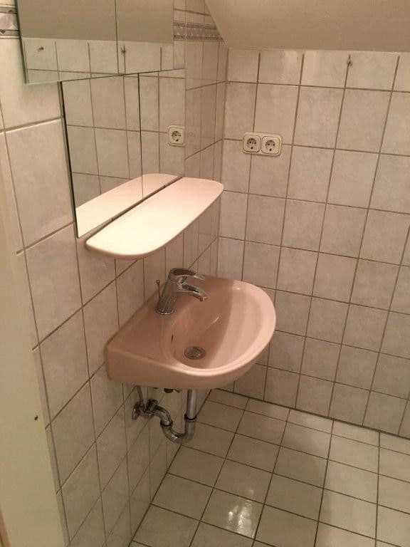 Prenájom bytu 1-izbový 22 m², Königsdorf, Bavorsko Prenájom bytu 1-izbový 22 m², Königsdorf, Bavorsko