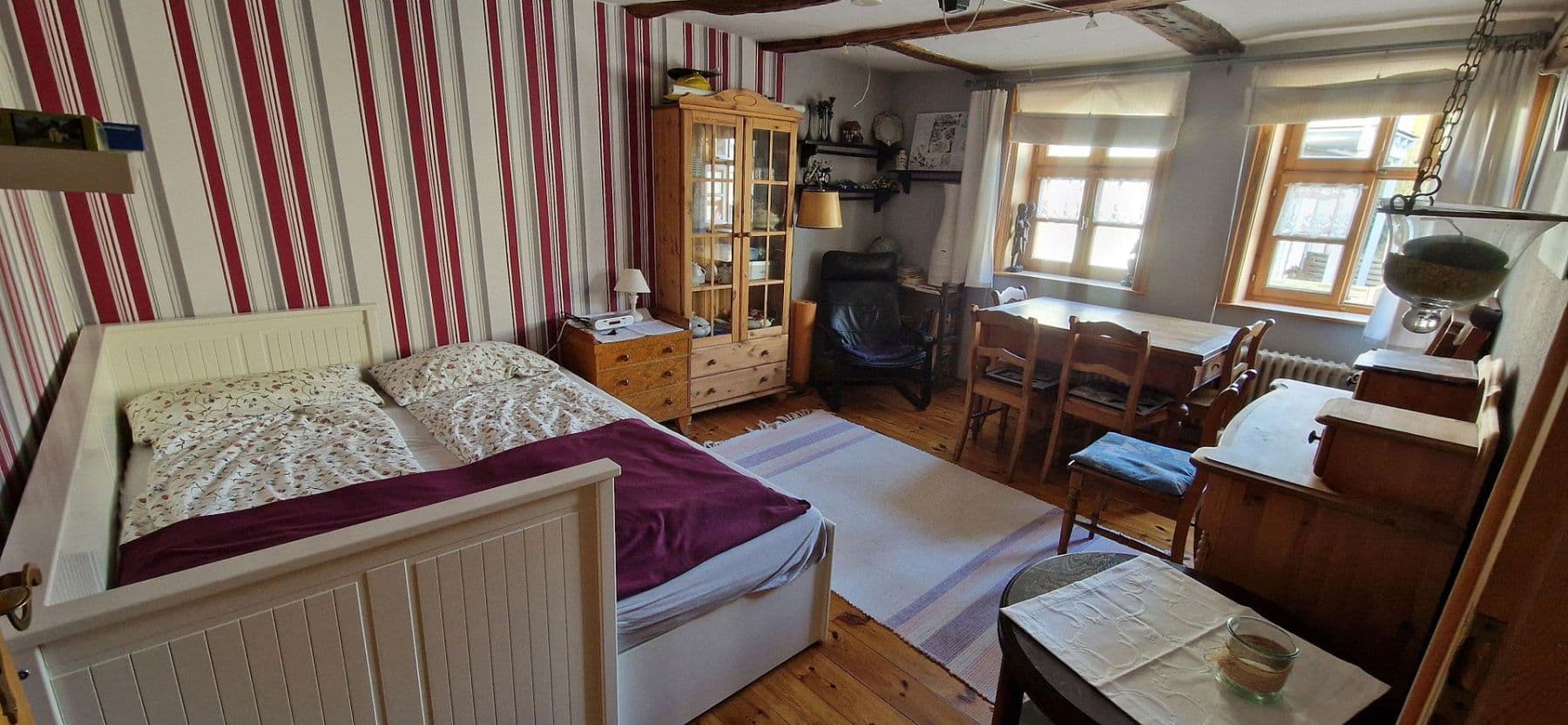 Predaj domu 260 m², pozemek 330 m², Immenhausen, Hesensko Predaj domu 260 m², pozemek 330 m², Immenhausen, Hesensko